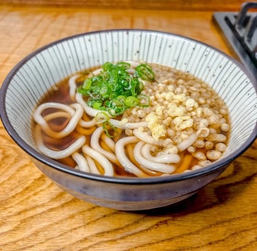 Tanuki udon | © Cookingwiththehamster
