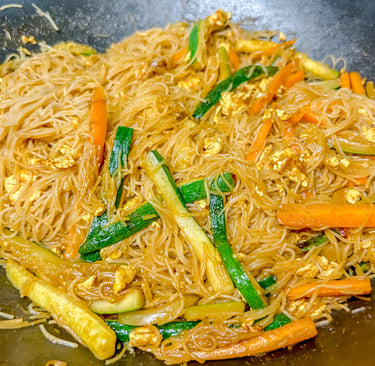 Spaghetti di riso al curry con verdure | © Cookingwiththehamster