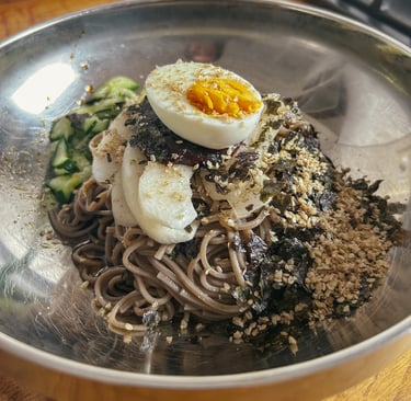 Makguksu | © Cookingwiththehamster