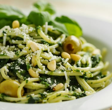 pasta con pesto de albahaca