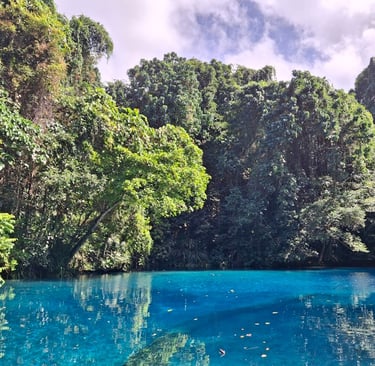 Blue Holes Vanuatu sailing adventure