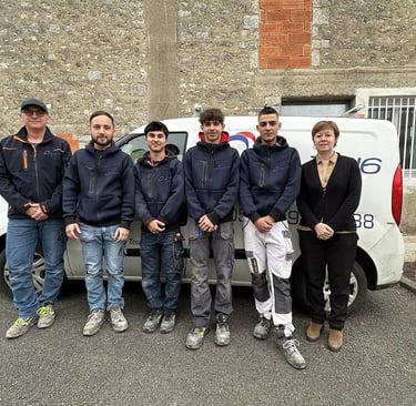 Photo de l'équipe Omelec 16 au complet en Juin 2024