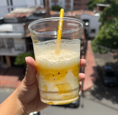Malteada con salsa de maracuyá