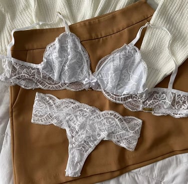 lingerie branca
