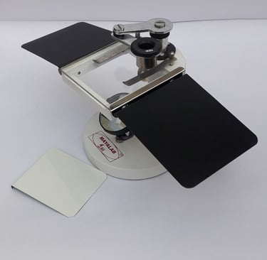 Dissecting microscope