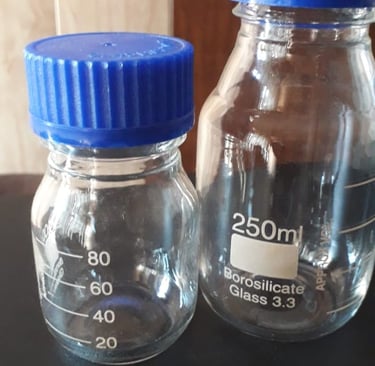 #reagent-bottle-with-screw cap