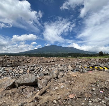 Gunung Merapi Sumatera Barat