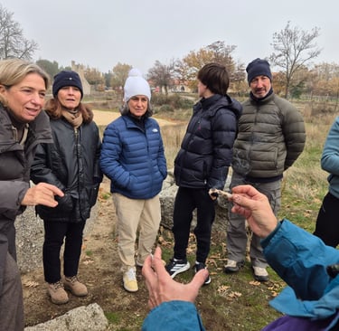 Taller del fuego, la yesca de algodón y ceniza ya está encendida