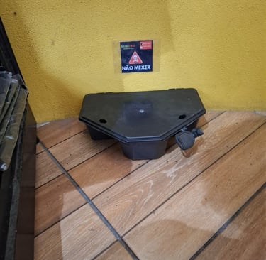 porta iscas para ratos