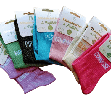 Chaussettes à paillettes multicolores avec messages fun, alignées en éventail.