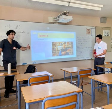 Cours de français à Tokyo, accessibles aux enfants comme aux adultes. Un grand jardin pour les enfan