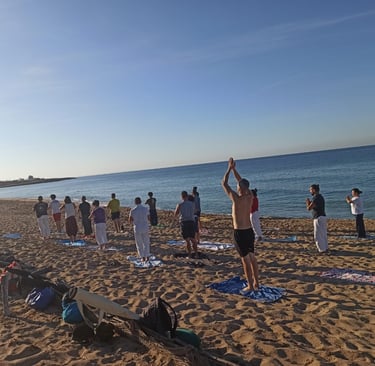Yoga sulla spiaggia