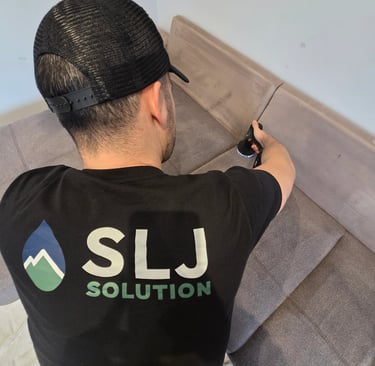 Expert en entretien et nettoyage de canapé