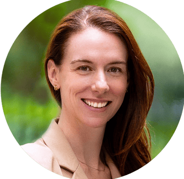 Jenna Ryall headshot.