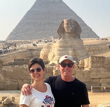 cómo llegar a las pirámides de Guiza, transporte en El Cairo, tours en Egipto.