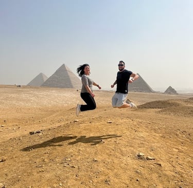 consejos para visitar las pirámides, fotos en Guiza, guías oficiales en Egipto.