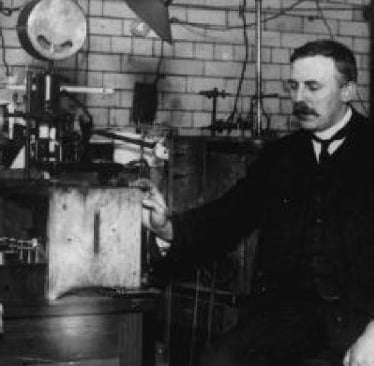 Rutherford and his alpha scattering experiment