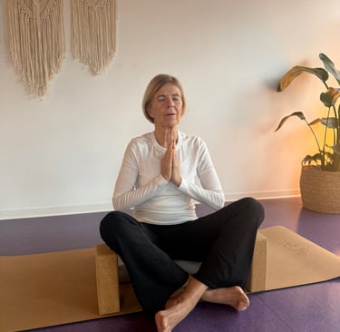 Yoga für Senioren Stuttgart klein A