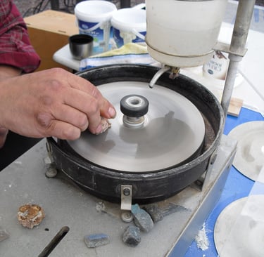 Schleifen auf einem Flächenschleifer