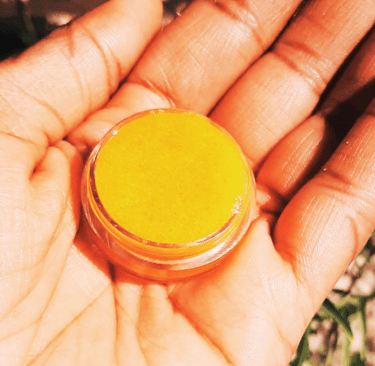 turmeric lip scrub