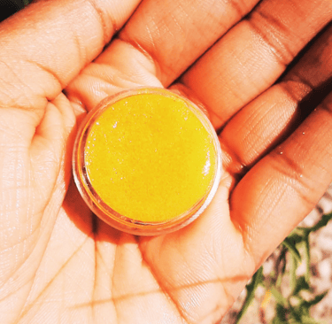 DIY Turmeric Lip Scrub