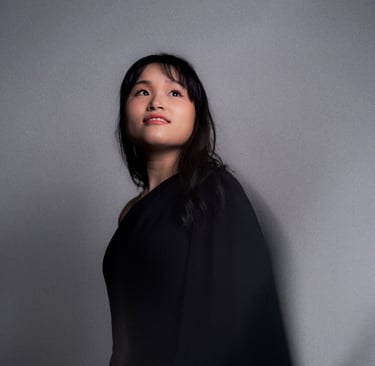 Bridget Yee pianist by Miki Wecel - main portrait