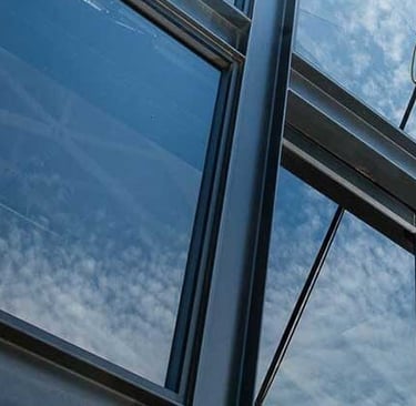 COMMERCIAL WINDOW CLEANING SERVICES