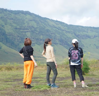 Paket wisata Tumpak sewu dan Bromo sunrise