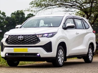 Toyota Innova Hycross  luxury taxi service in Amritsar to local and outstation for family