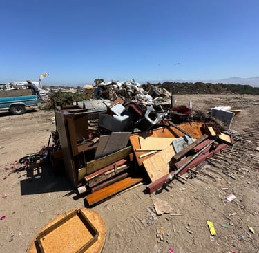 Construction debris and appliance removal by SFC Junk Removal in San Mateo 94401.