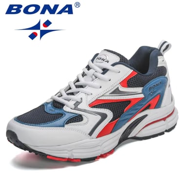 Lightweight breathable walking shoes for long distances