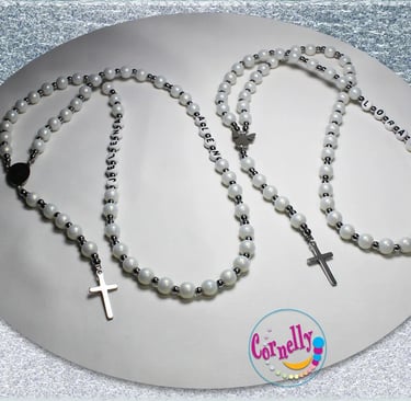 Elegantna krunica s imenom – dar za prvu pričest