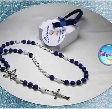 Plava krunica za dječaka – personalizirana s datumom