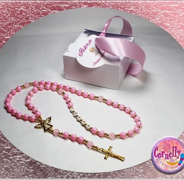 Poklon krunica s imenom – ručni rad Hrvatska