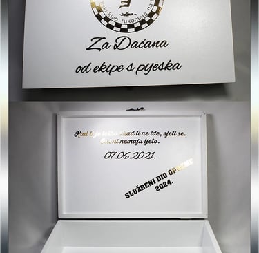 Elegantna kutija uspomena spremna za darivanje