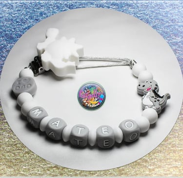 Vezice za dudu s imenom bebe Cornelly