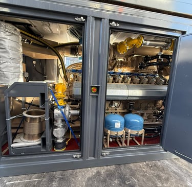 Aggreko/Jenbacher J420E, 1875 kVA, 400v. 50 Hz.