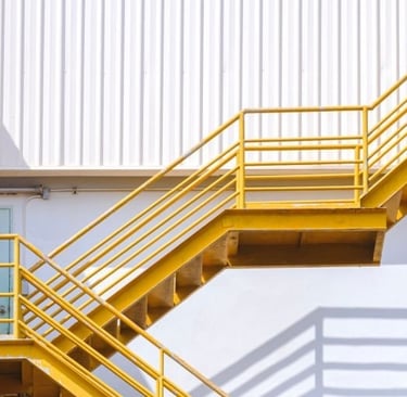 Escadas metálicas na Barra da Tijuca, Recreio e Jacarepaguá, RJ.8