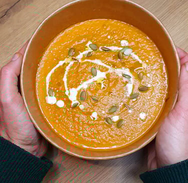 une soupe complète et saine adaptée aux mamans pendant la période du post-partum
