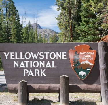 Yellowstone National Park (Wyoming, Montana, Idaho)