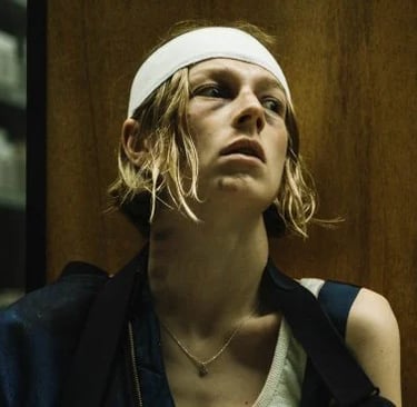 schafer dans euphorie