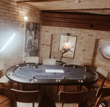Pokerio stalo nuoma su pastytmu bare Kas Kas