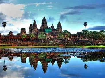 Angkor wat temple sunrise