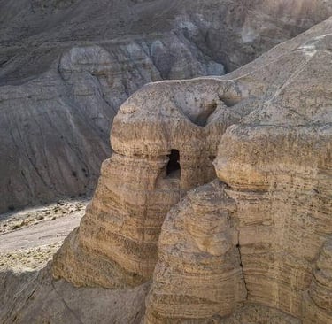 the dead sea scrolls cave