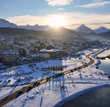 Ushuaia-skyline-Sunset-With-Snow