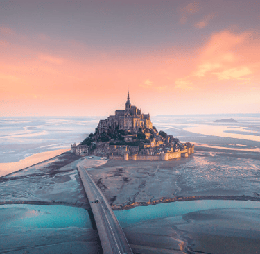 loveroom normandie avec chambre romantique  le cocon enchanteur proche mont saint michel 