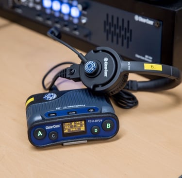 clear com freespeak II communication system