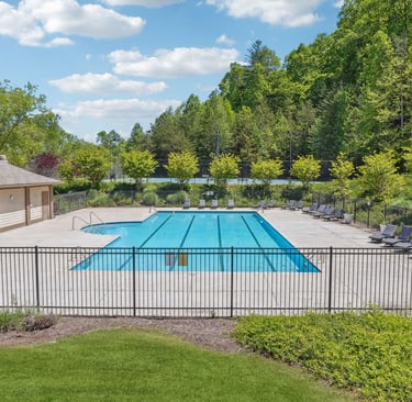 Achasta Pool & Swim