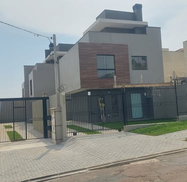 Sobrado, Triplex, no Uberaba
