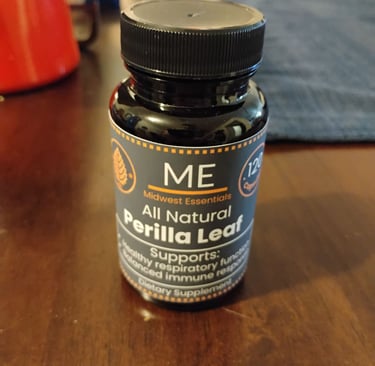 perilla-leaf-capsules-in-bottle-for-natural-seasonal-and-respiratory-support